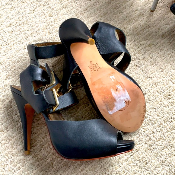 Cynthia Vincent leather heels - Picture 2 of 3